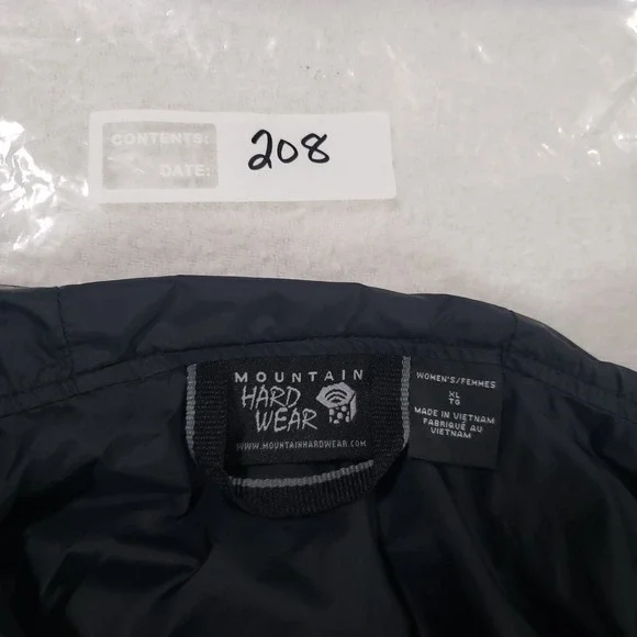 Mountain Hardwear Black Utility Jacket with Hood - Picture 16 of 16